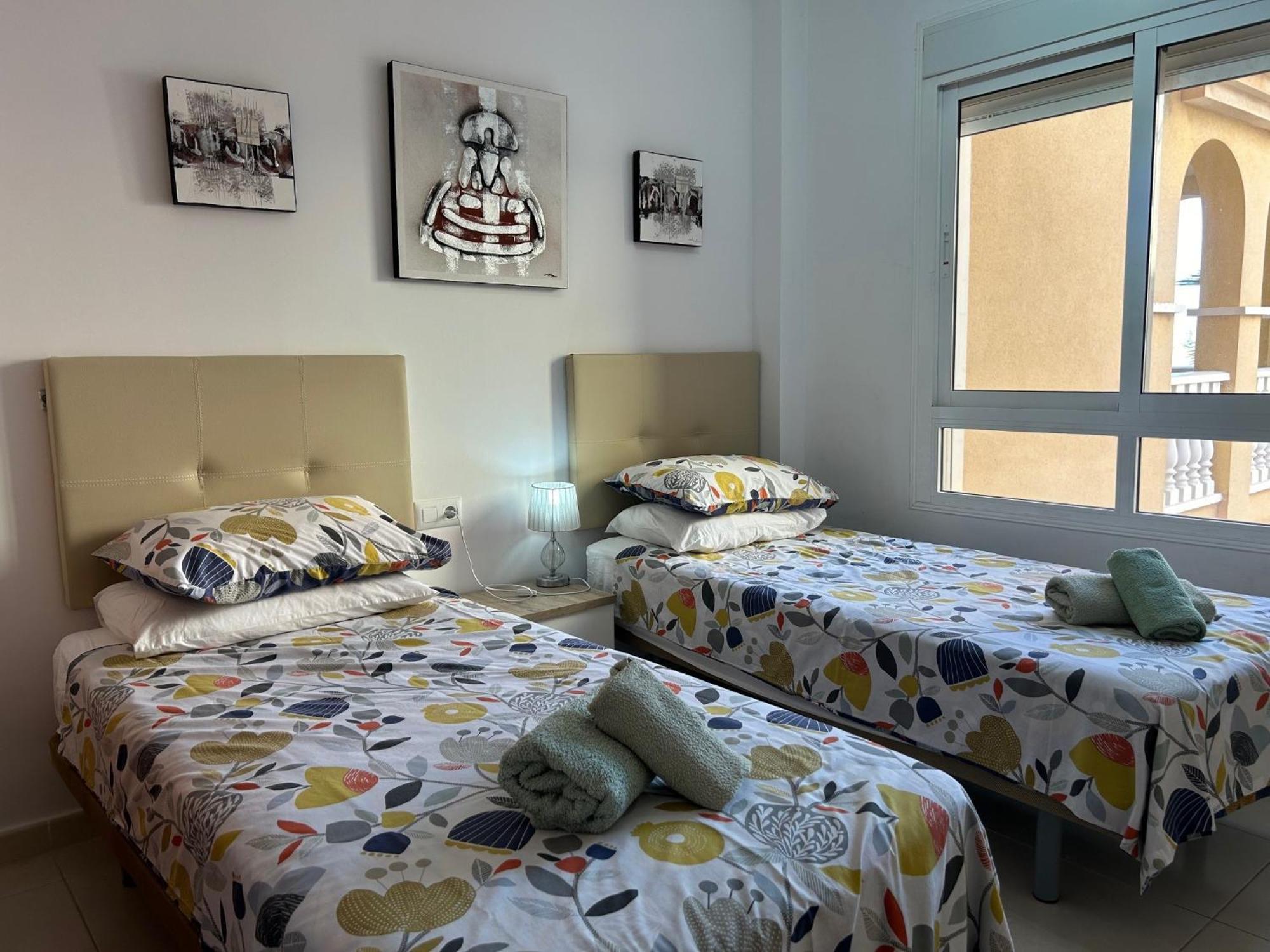 Beautiful 3 Bed, 2 Bath Modern Apartment Los Alcázares Dış mekan fotoğraf